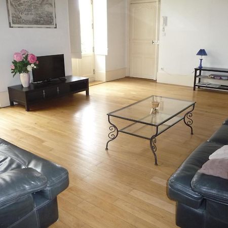 Les Charmottes Apartment Nuits-Saint-Georges Luaran gambar