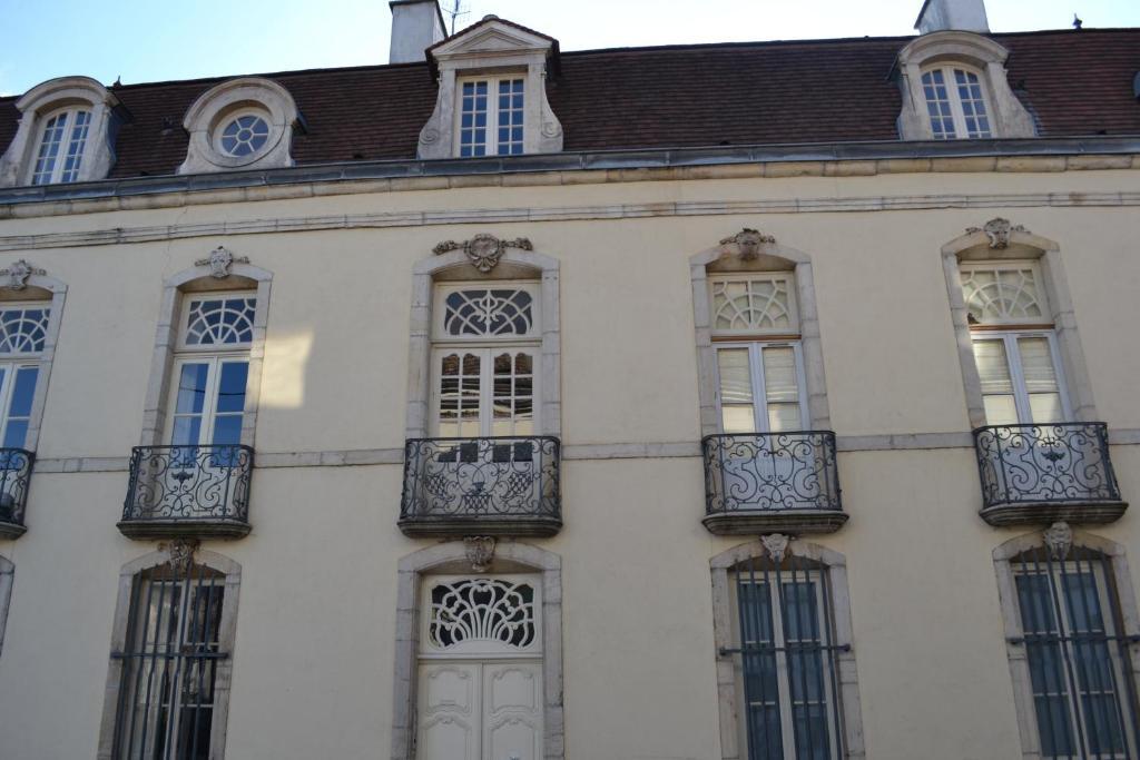Les Charmottes Apartment Nuits-Saint-Georges Luaran gambar