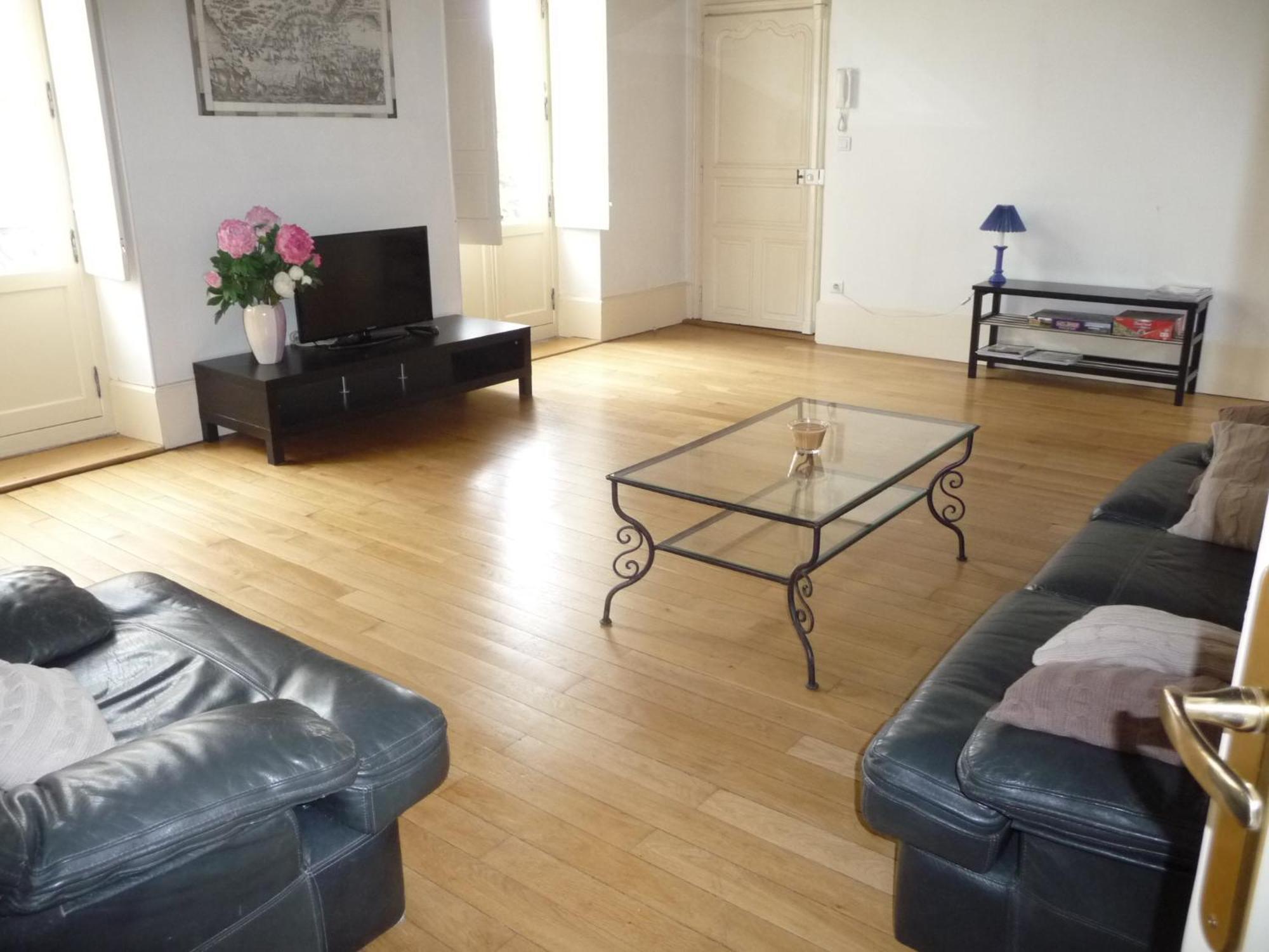 Les Charmottes Apartment Nuits-Saint-Georges Luaran gambar